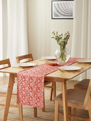 Table & Kitchen