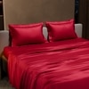Stoa Paris Double Bedsheet with 2 Pillow Covers sheet with Flirty Red
