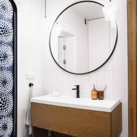 33″ Black Round Mirror