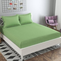 Mateo Green Solid 210 TC Cotton King Size Bedsheet with 2 Pillow Covers