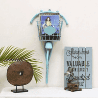 Artisans Rose Metal Wall Rack