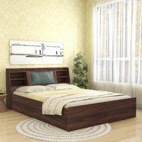 Lavish Center Queen Bed Design 4