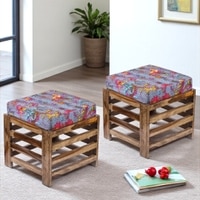 Houston Sheesham Wood Mid-Century Set of 2 Stools in Grey Bird Print Kantha, Teak Finish
