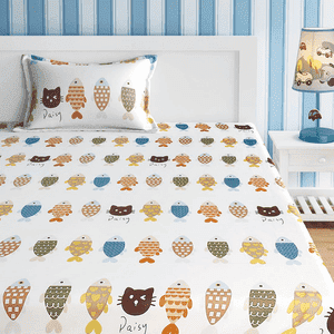 Kids Cat And Fish Print White And Grey Bedsheet Set
