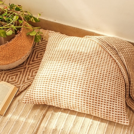 Girnar Set Of 2 Cushion Covers With Brown Colour