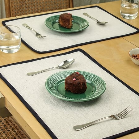 Safaid Set Of 2 Placemats With Ivory Colour