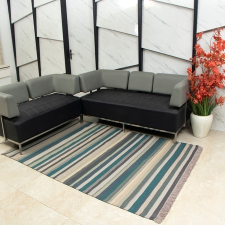 Strip H Carpet Size 7.9x5.3 ft.