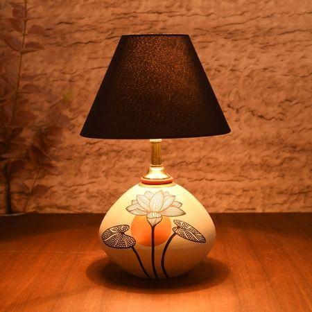 Silver Luster Terracotta Table Lampshade ( 8x8x14)