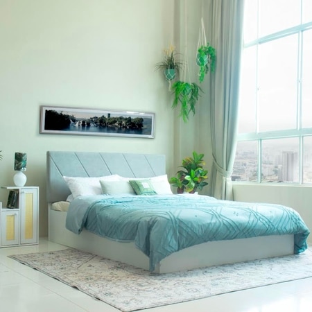 Sutra Engineered Wood Queen Size Bed With Hydraulic Storage (Melamine Finish, White Colour)