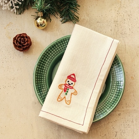 Gingerbread Man Set Of 2 Napkins With Off White Colour