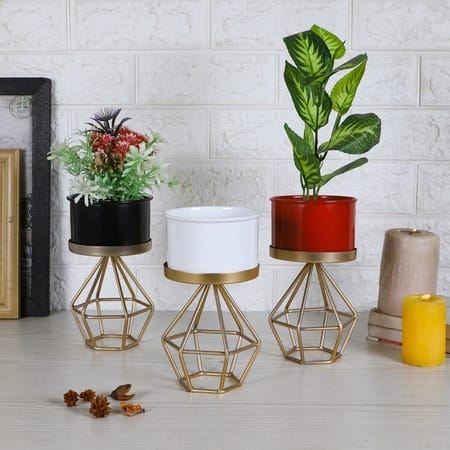 Diamond Metal Planter Set Of 3 In Multicolor Colour