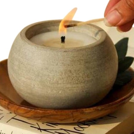 English Vanilla Poured Dome Candle