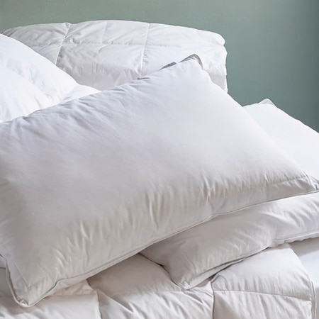 Plush Collection Medium - Firm Pillow 50 X 70cm