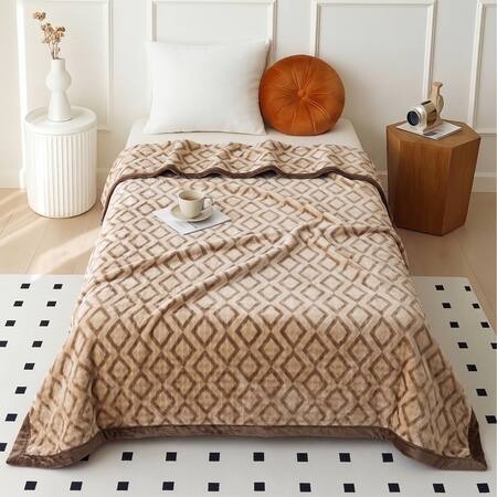 White And Coffee Geometric Wool Blanket Single Bed 240 X 160 Cm