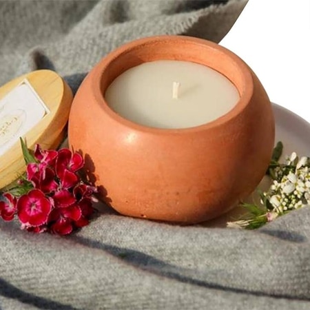 Bergamot Hand Poured Dome Candle