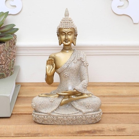 Hana Statue