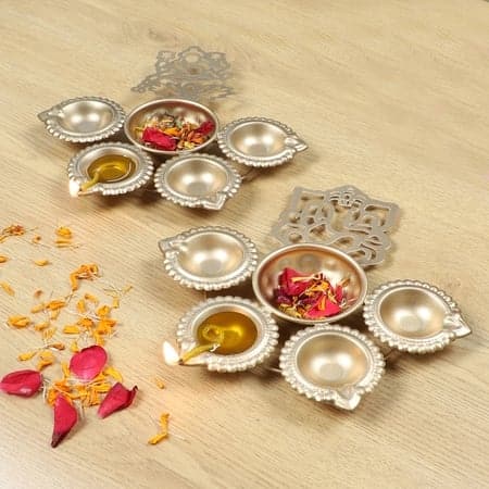 Laxmi Ganesh Urli Set Of 2 In Gold Colour