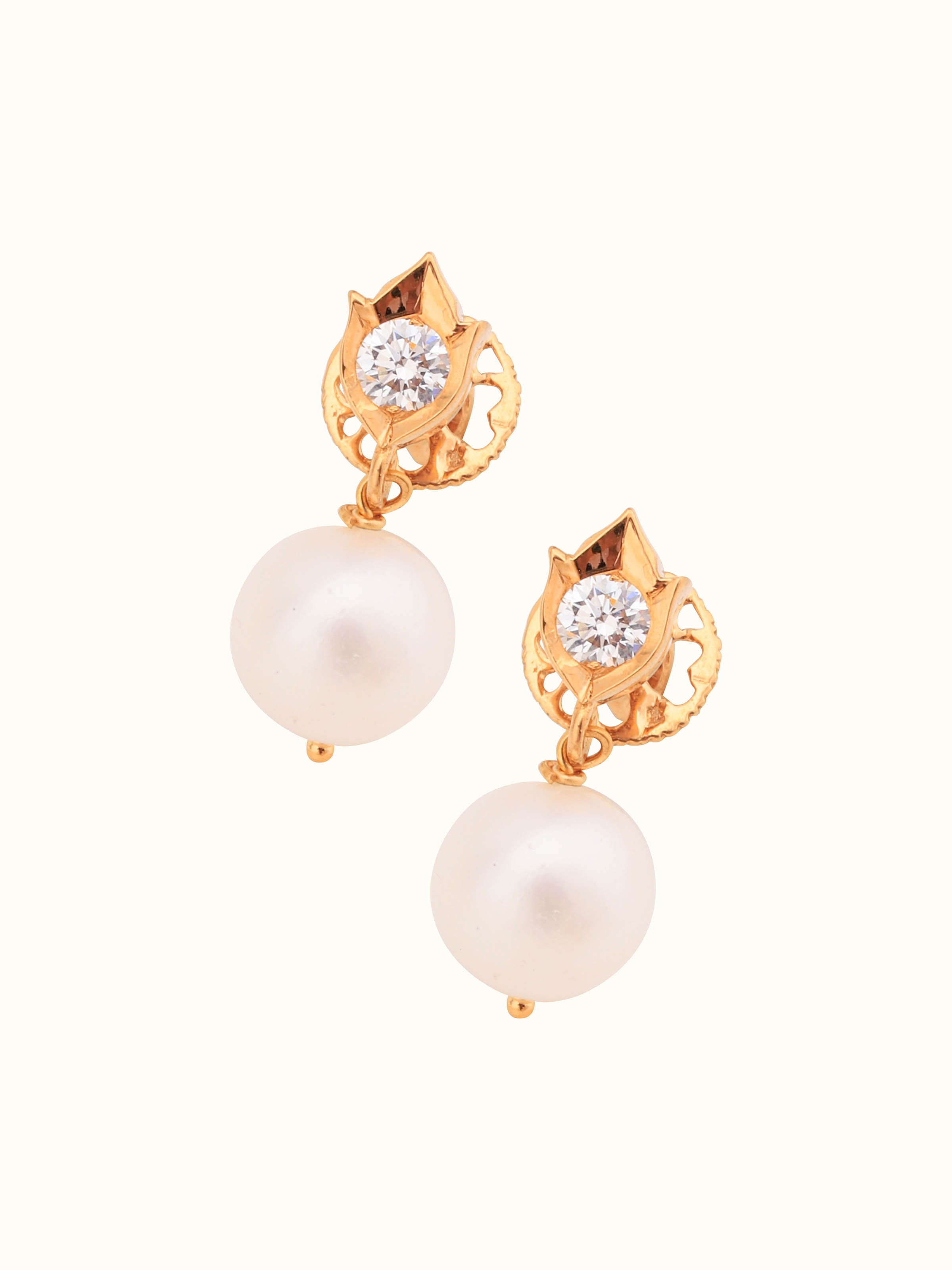 Close-setting 22 Karat Gold Drop Earrings