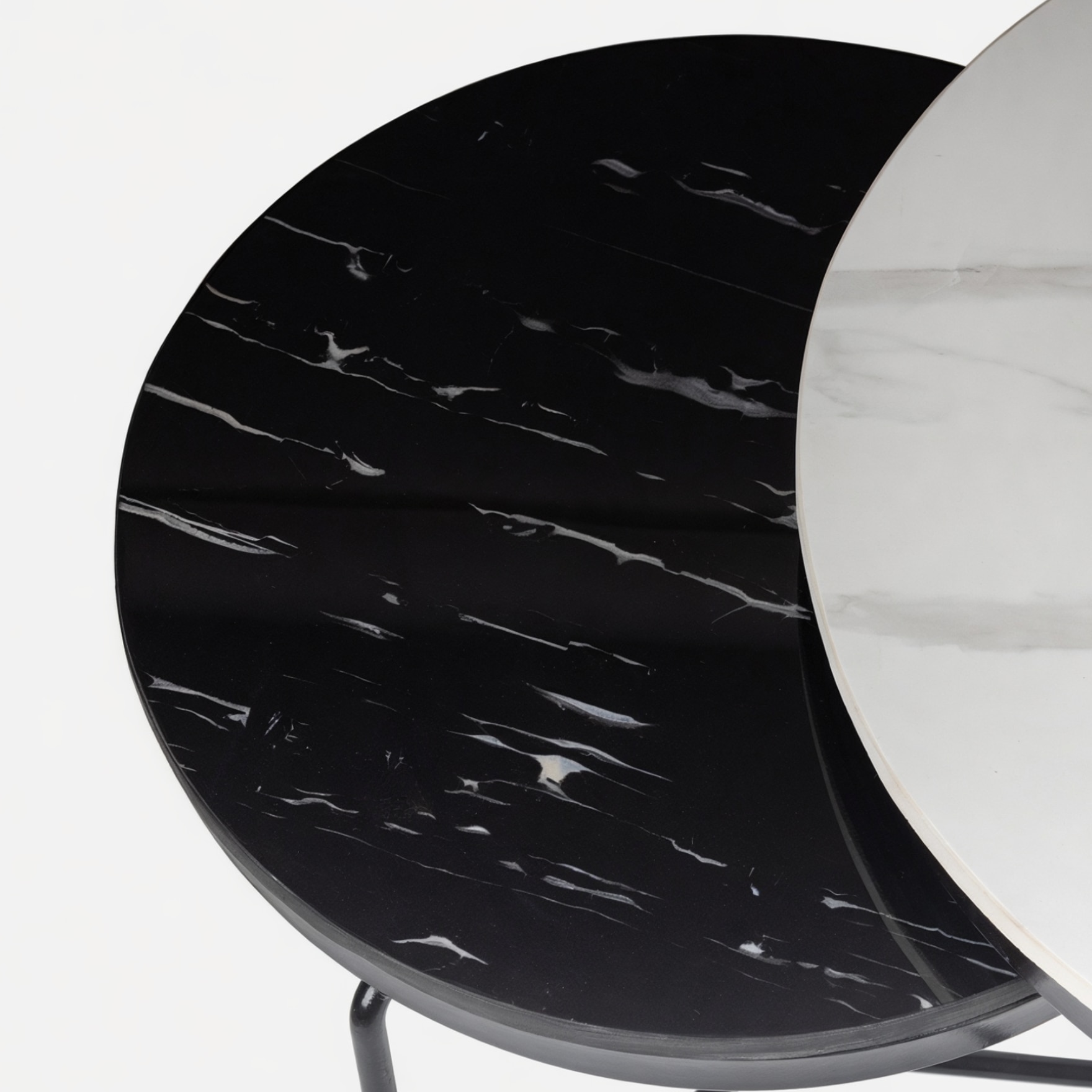 Minimalis Nesting Table Black