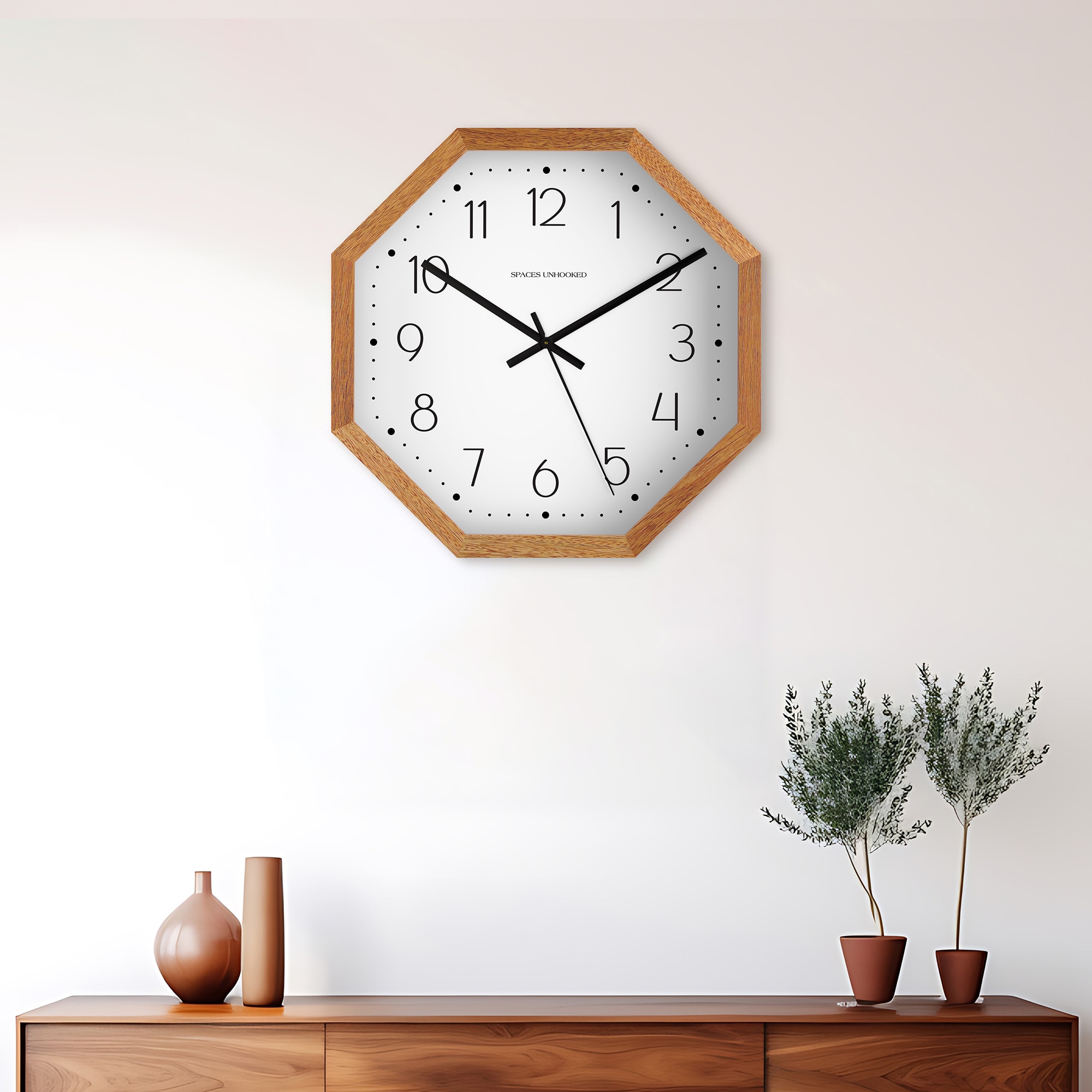 Classic Numerals Old-School Charm Wooden Wall Clock