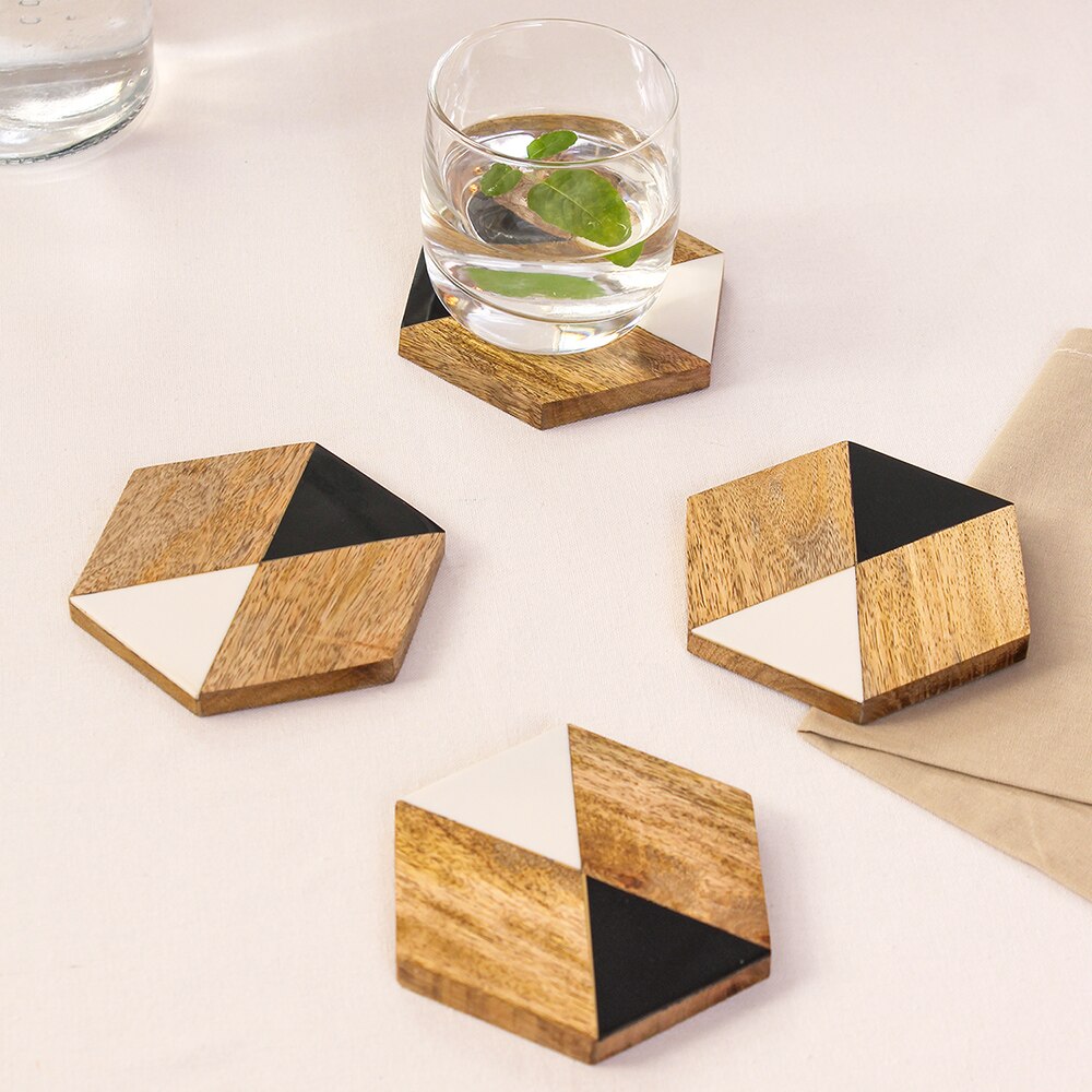 Pamban Set Of 4 Coasters with Multicolor colour