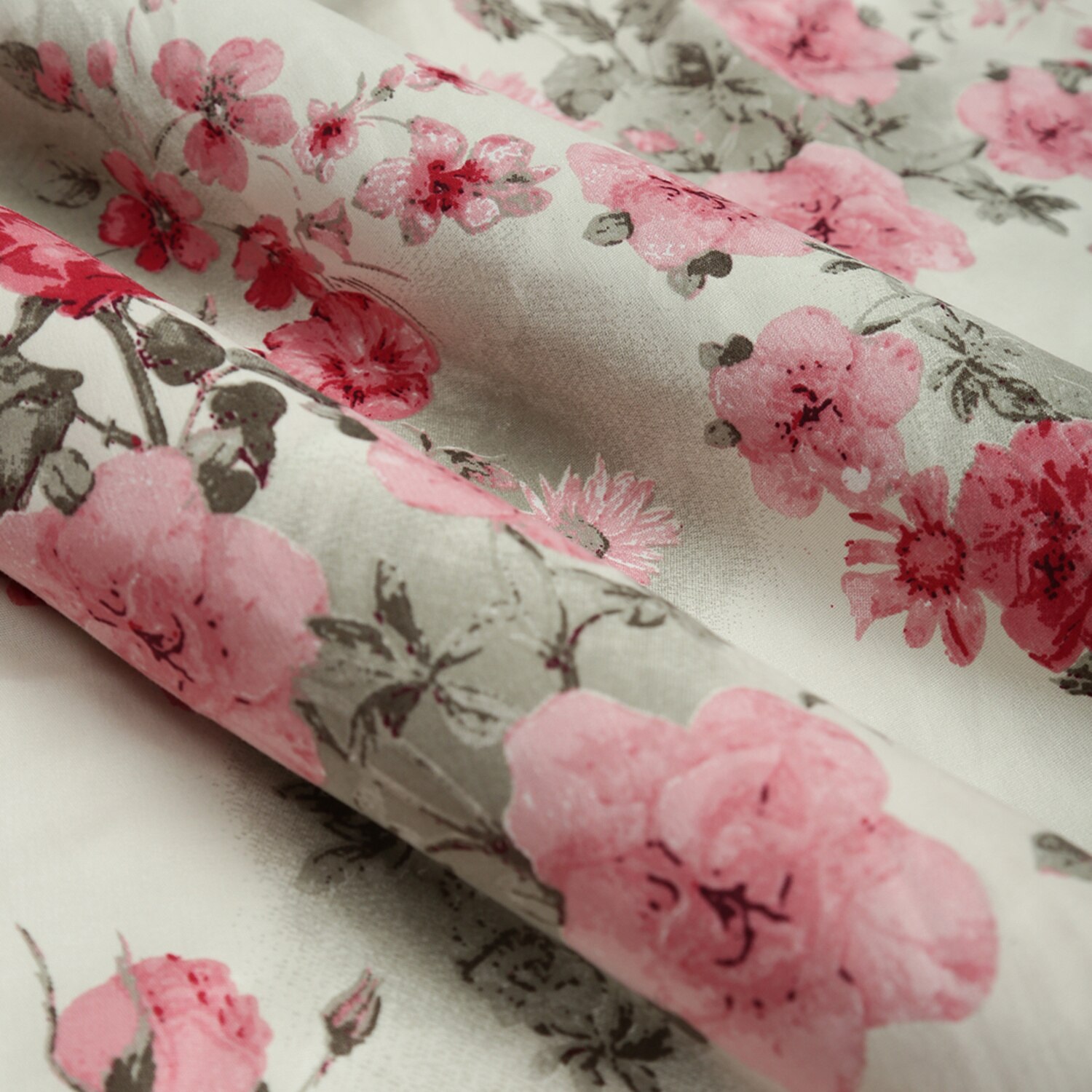 Red Floral 180 TC Flat 1 Queen  Bedsheet with 2 Pillow Covers