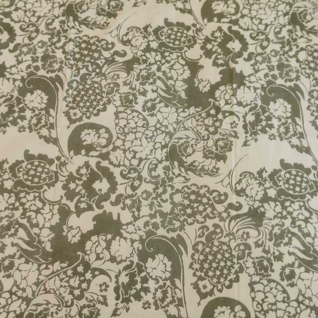 Off White & Green  Color Floral 400 TC Cotton Flat Super King Bed Size Bedsheet With 2 Pilllow Covers  Threads