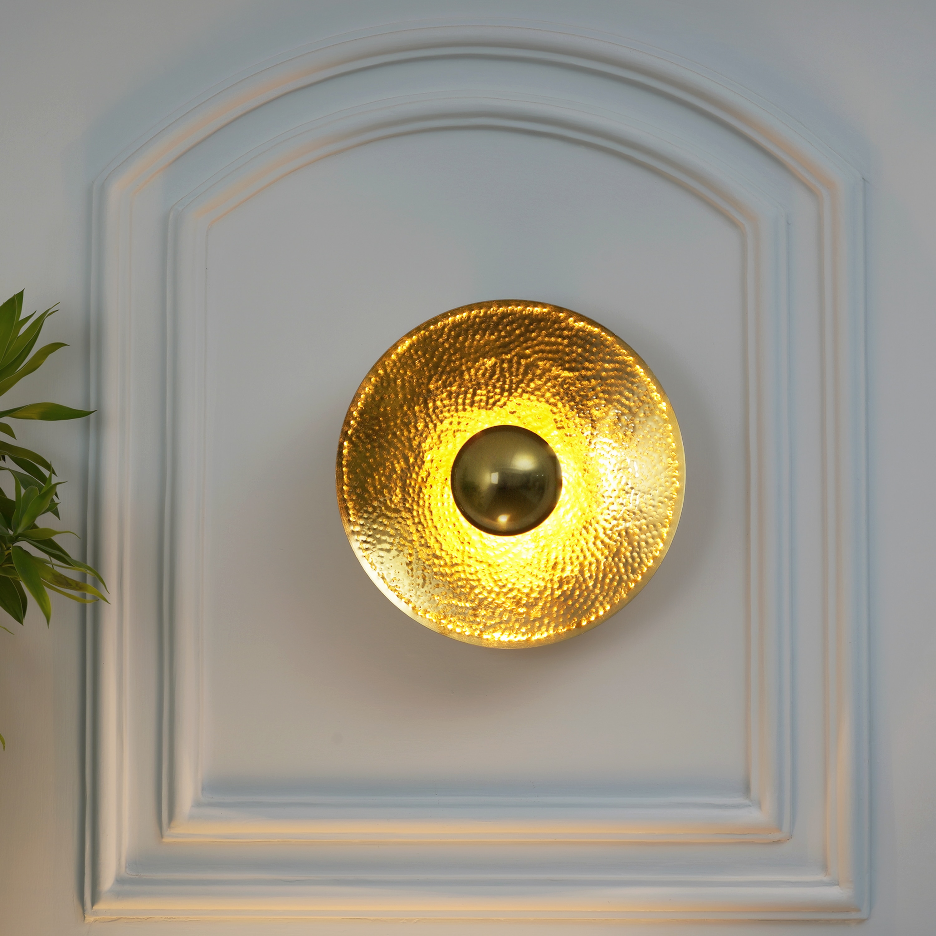 Berk Brass Finish Metal Wall Light - Kapoor Lamp Shades