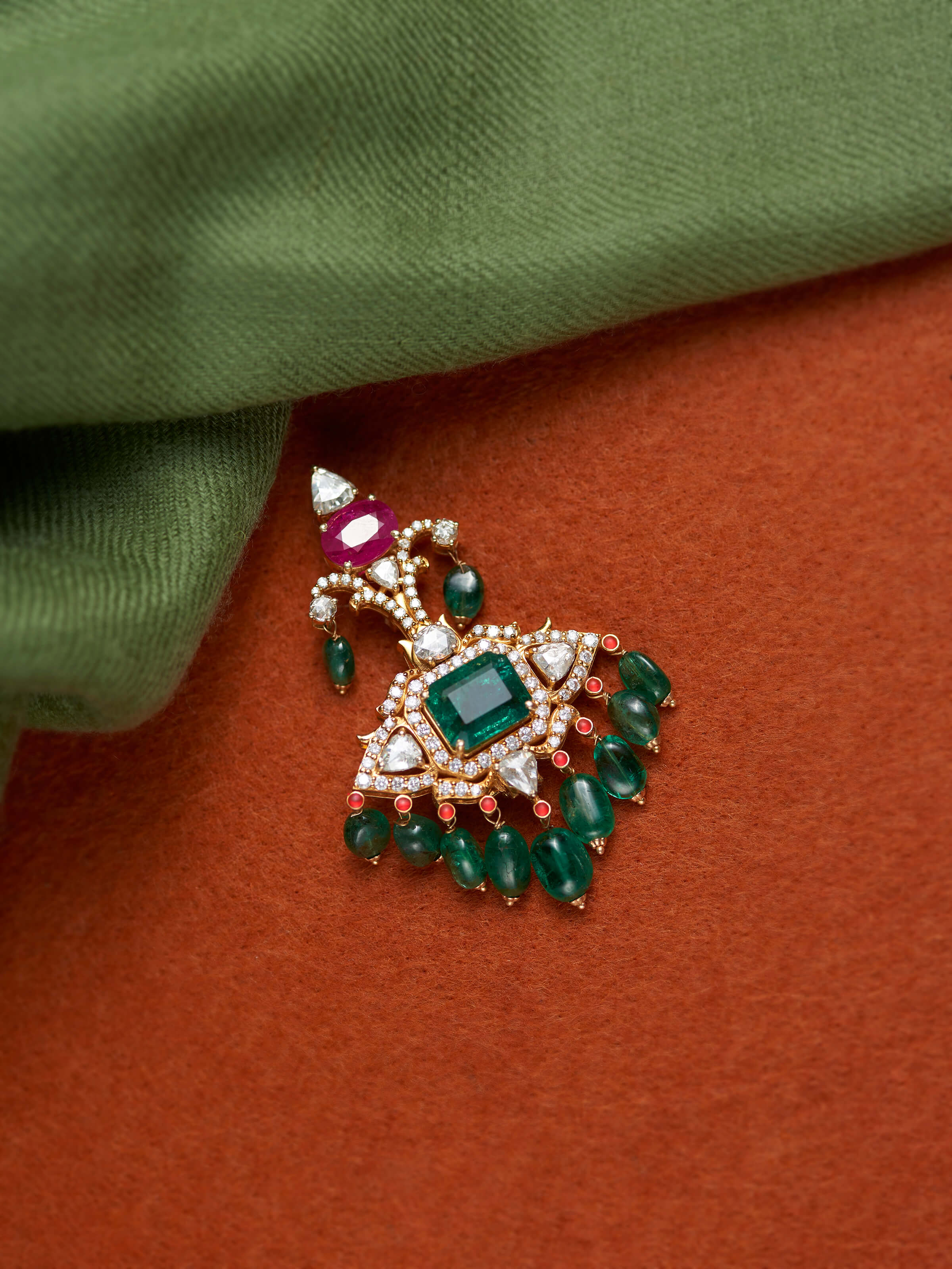 14 Karat Gold Brooch Pin