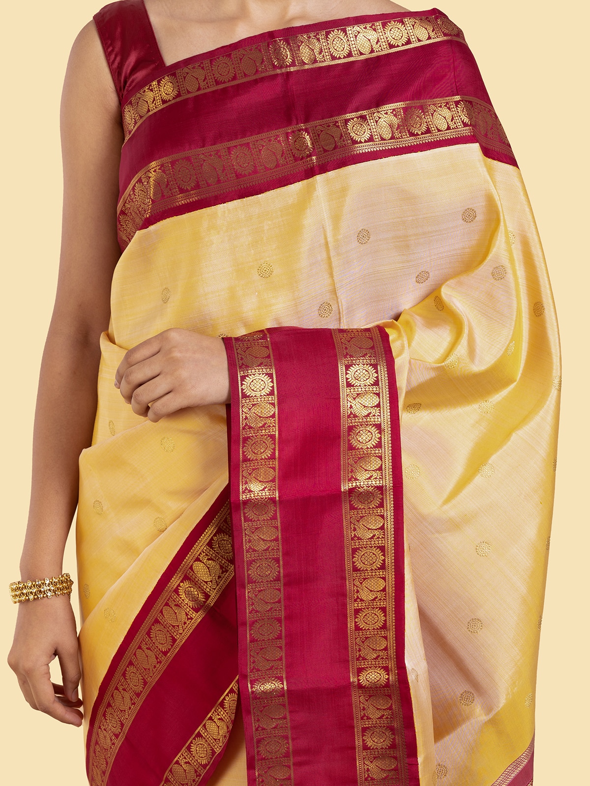 Off-white Silk Kancheepuram Saree