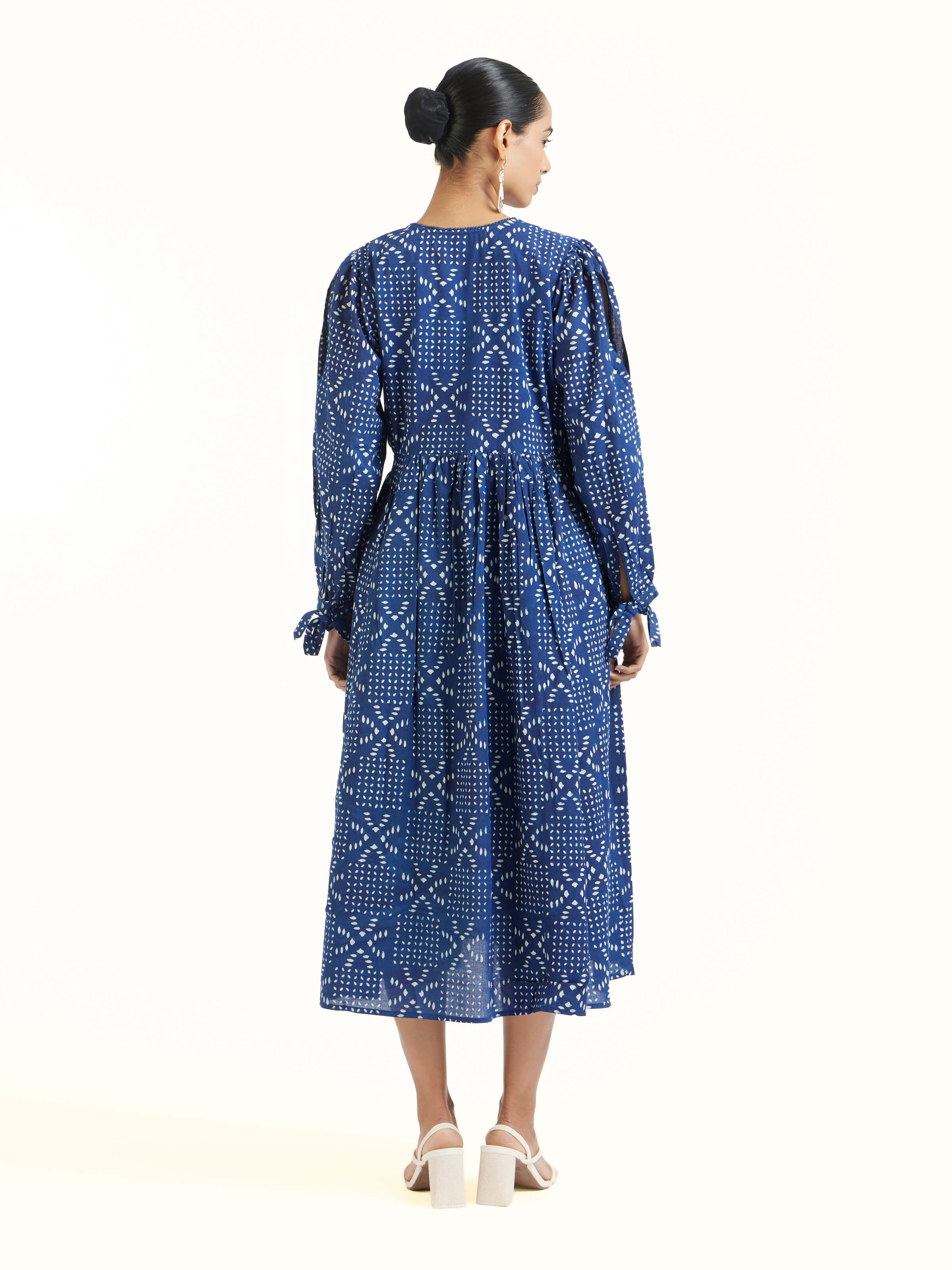 Back view of Samika cotton dabu block printed dress displaying clean finish