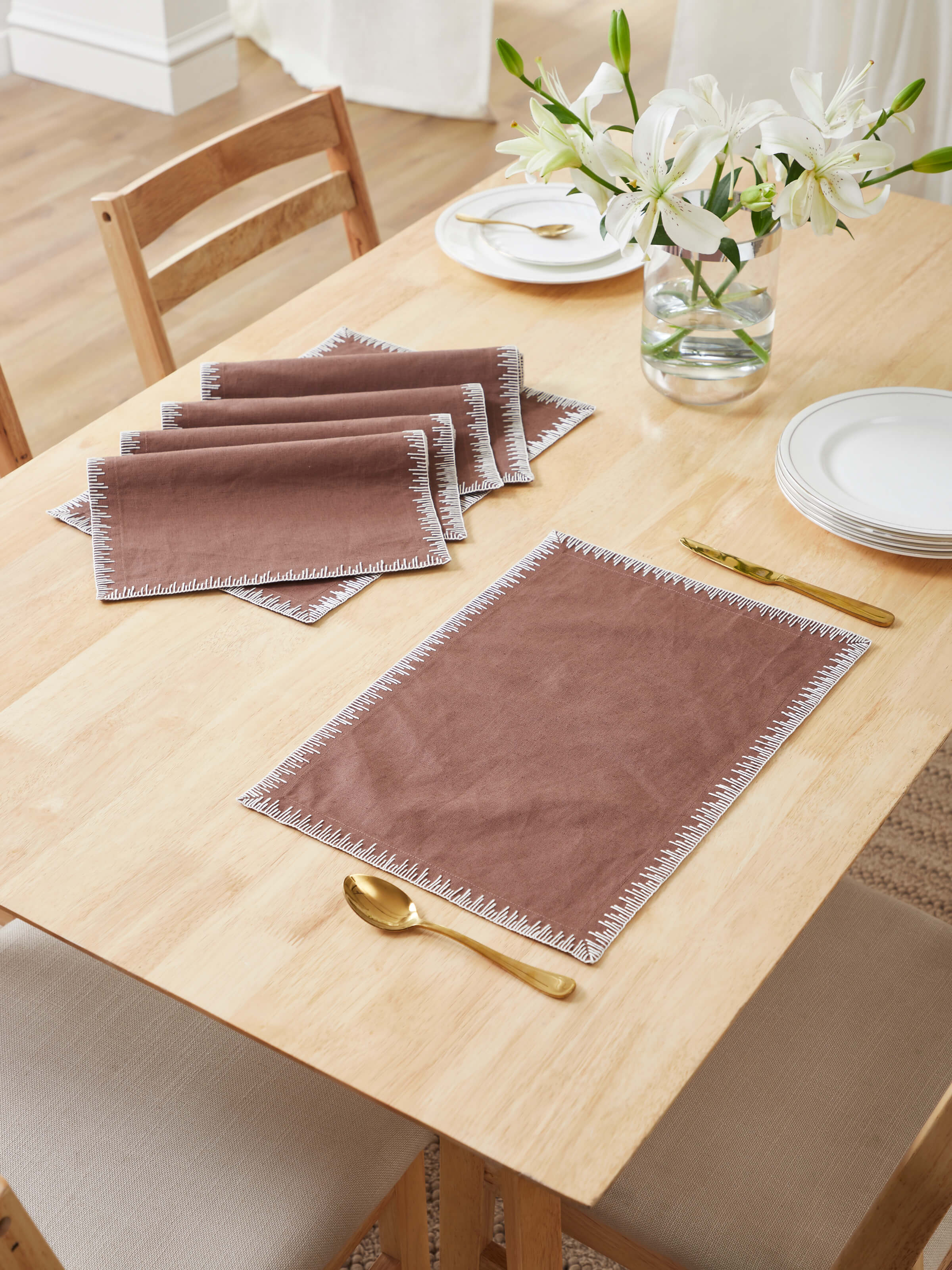 Parvat brown table mats styled on dining table – set of 6