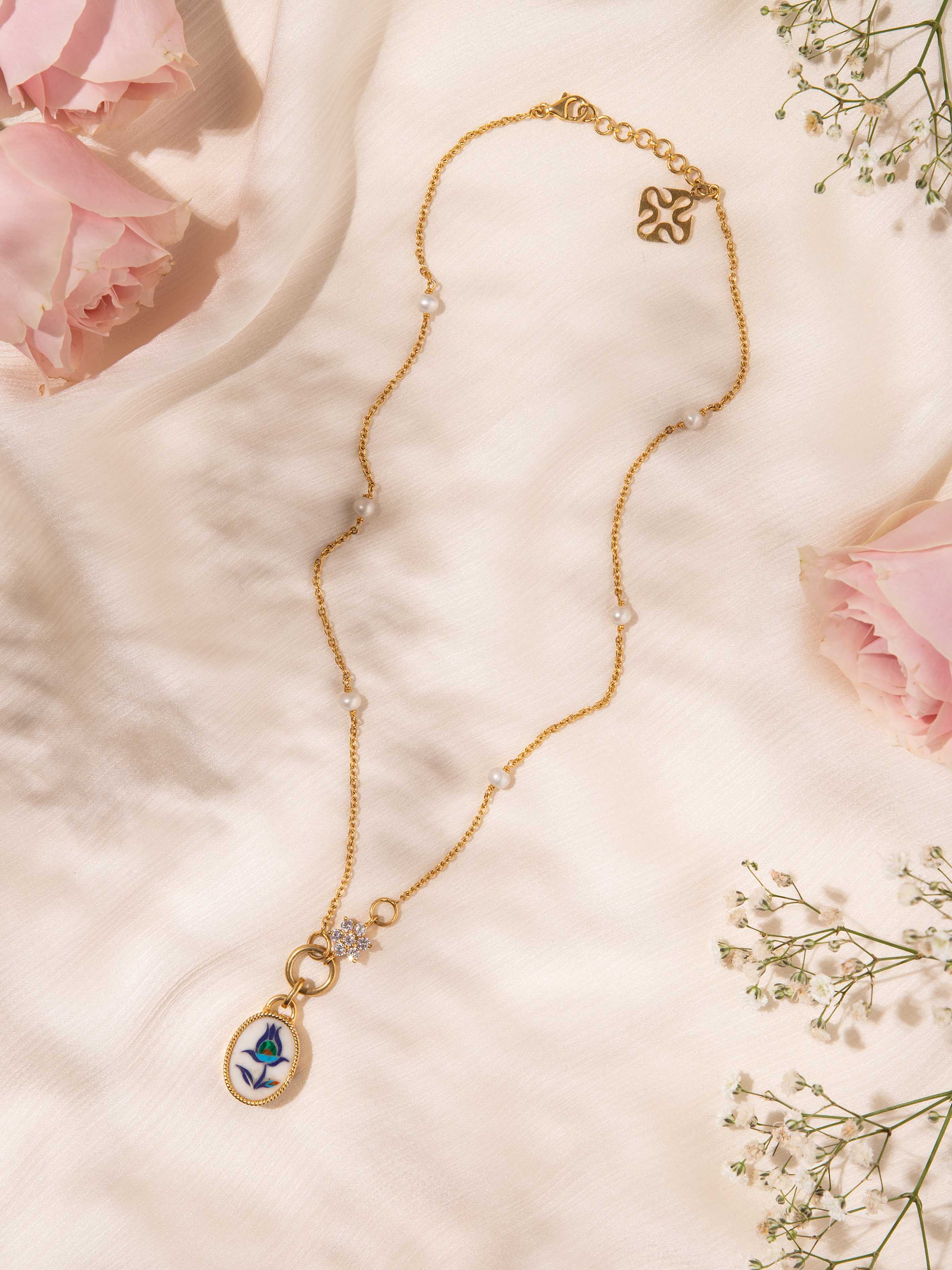 Parchinkari Silver Pendant & Chain