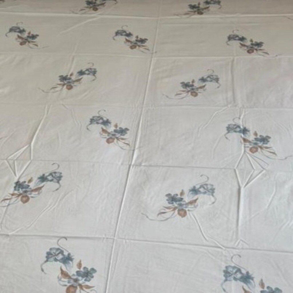 White Floral 400 TC Cotton Flat Super King Size Bedsheet With 2 Pilllow Covers From Threads