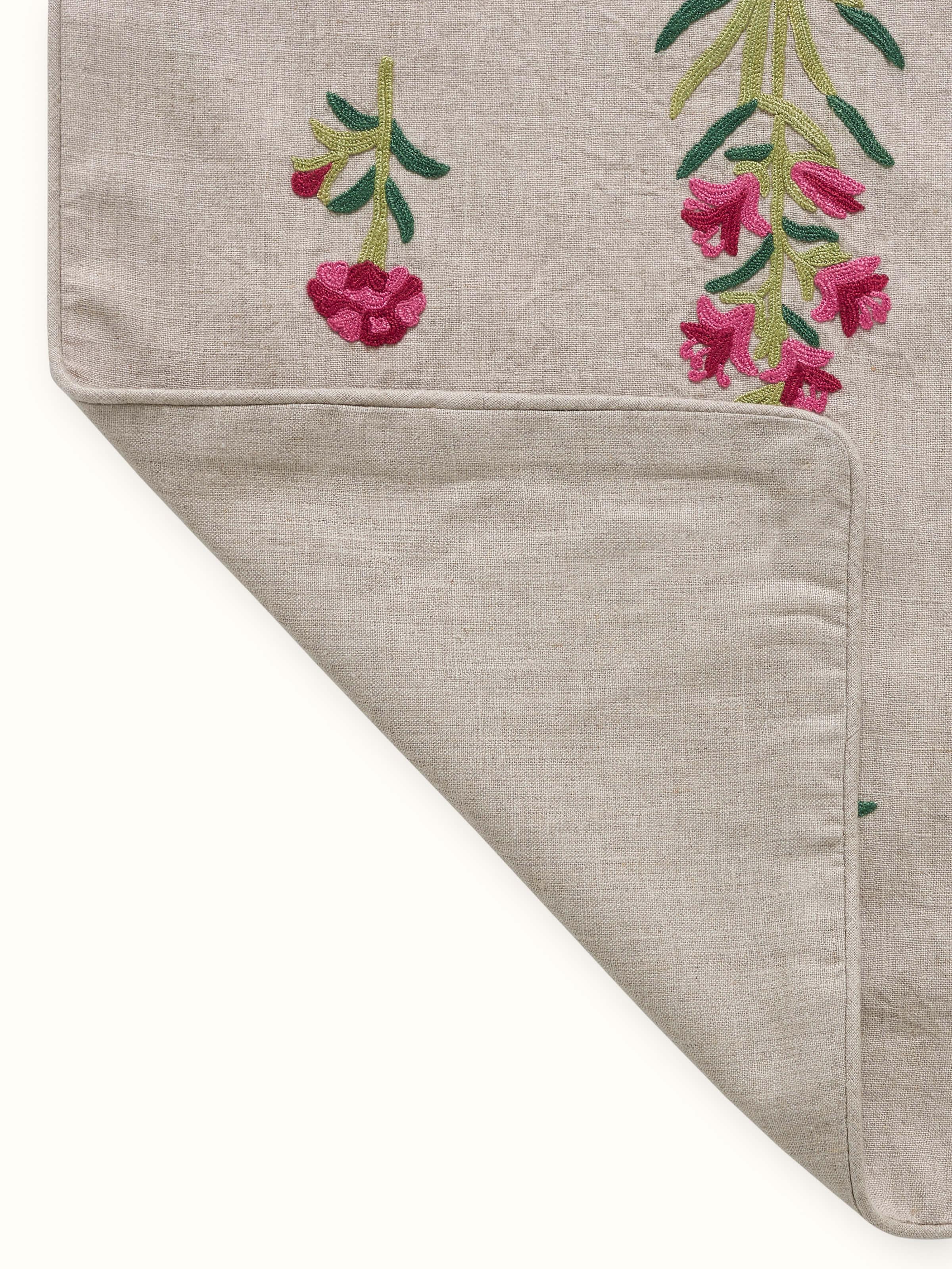 Mughal Miniature Magenta Buta Linen Kashmir Chain Stitch Hand Embroidery Table Runner