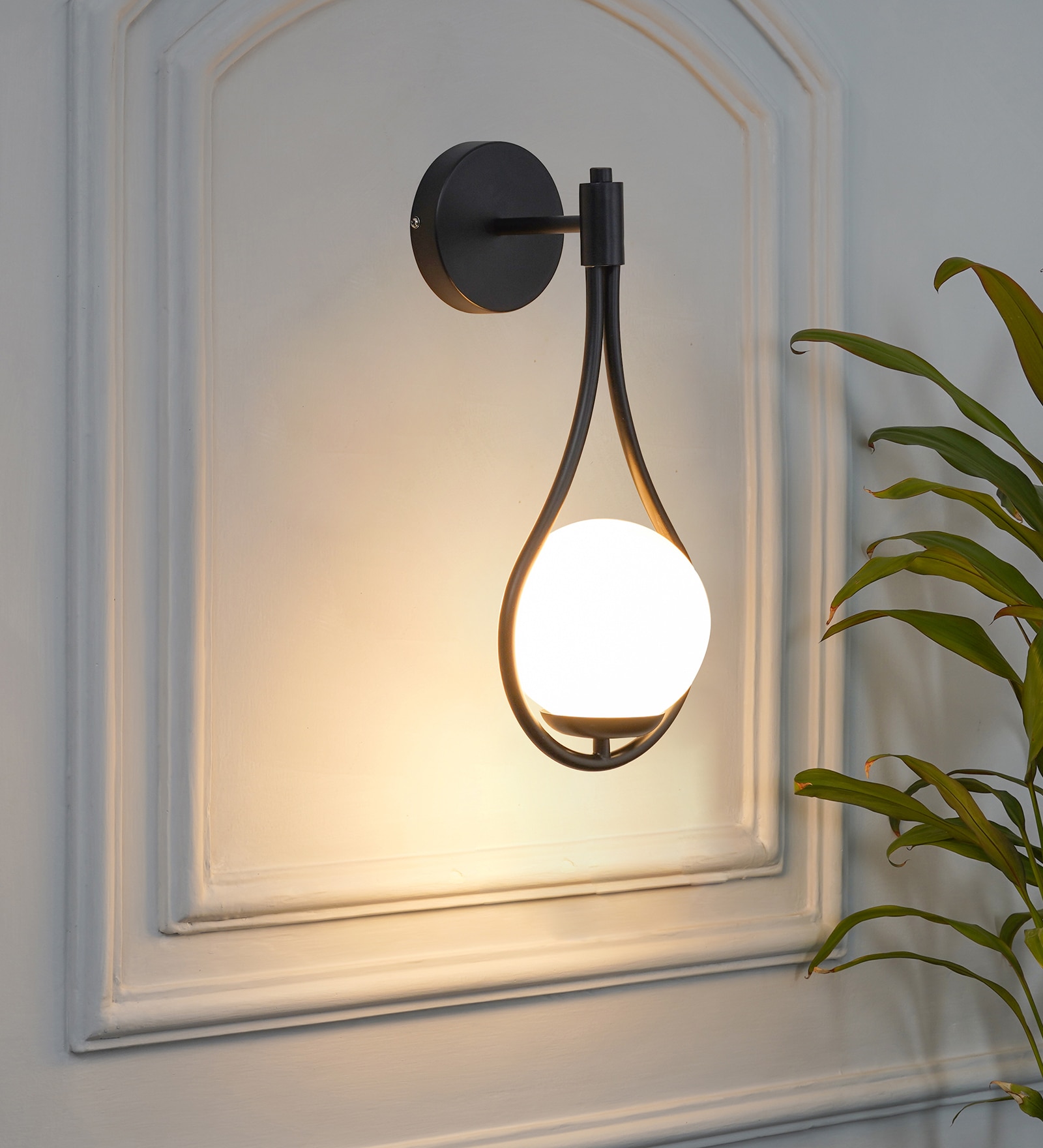 Birds Single Light Wall Fitting In Black  Finish With Opal Frosted White Glass - Kapoor Lamp Shades