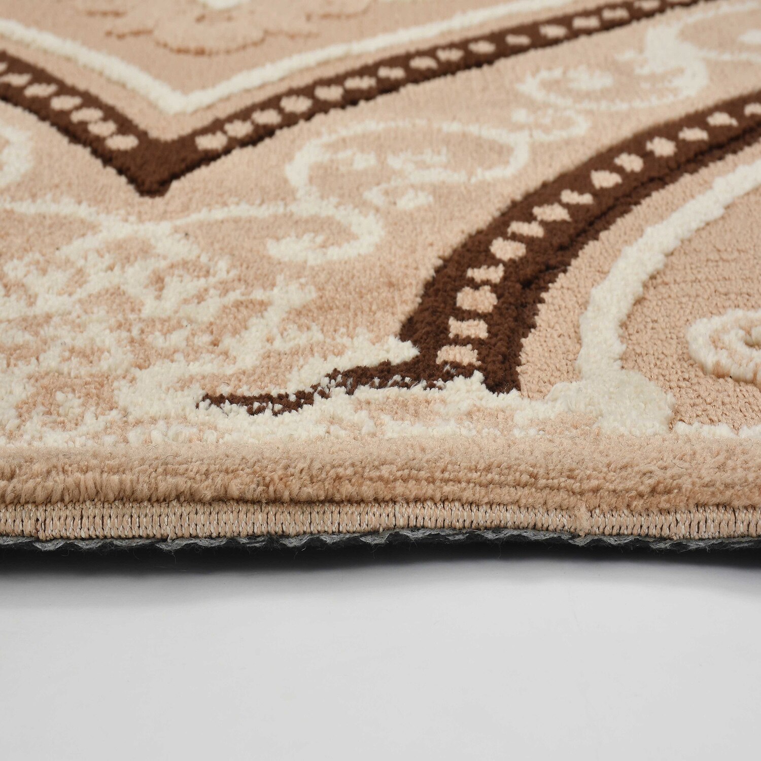 Multicolor Traditional Machine Made Polyester 6 X 9 Feet Carpet