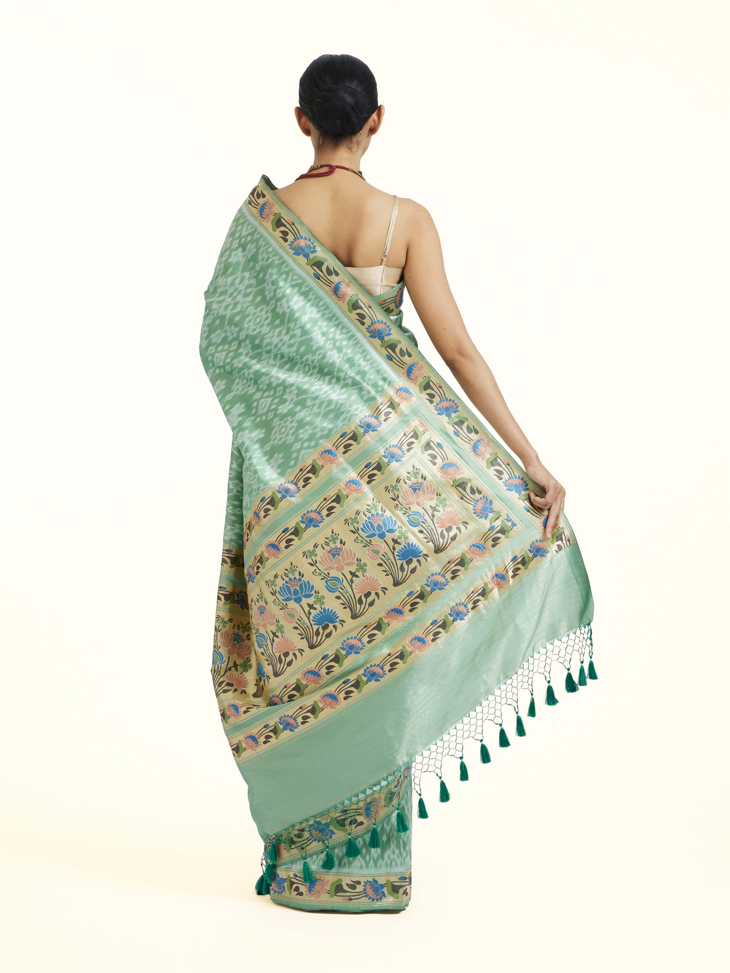Grey Ashavali Brocade Silk Saree