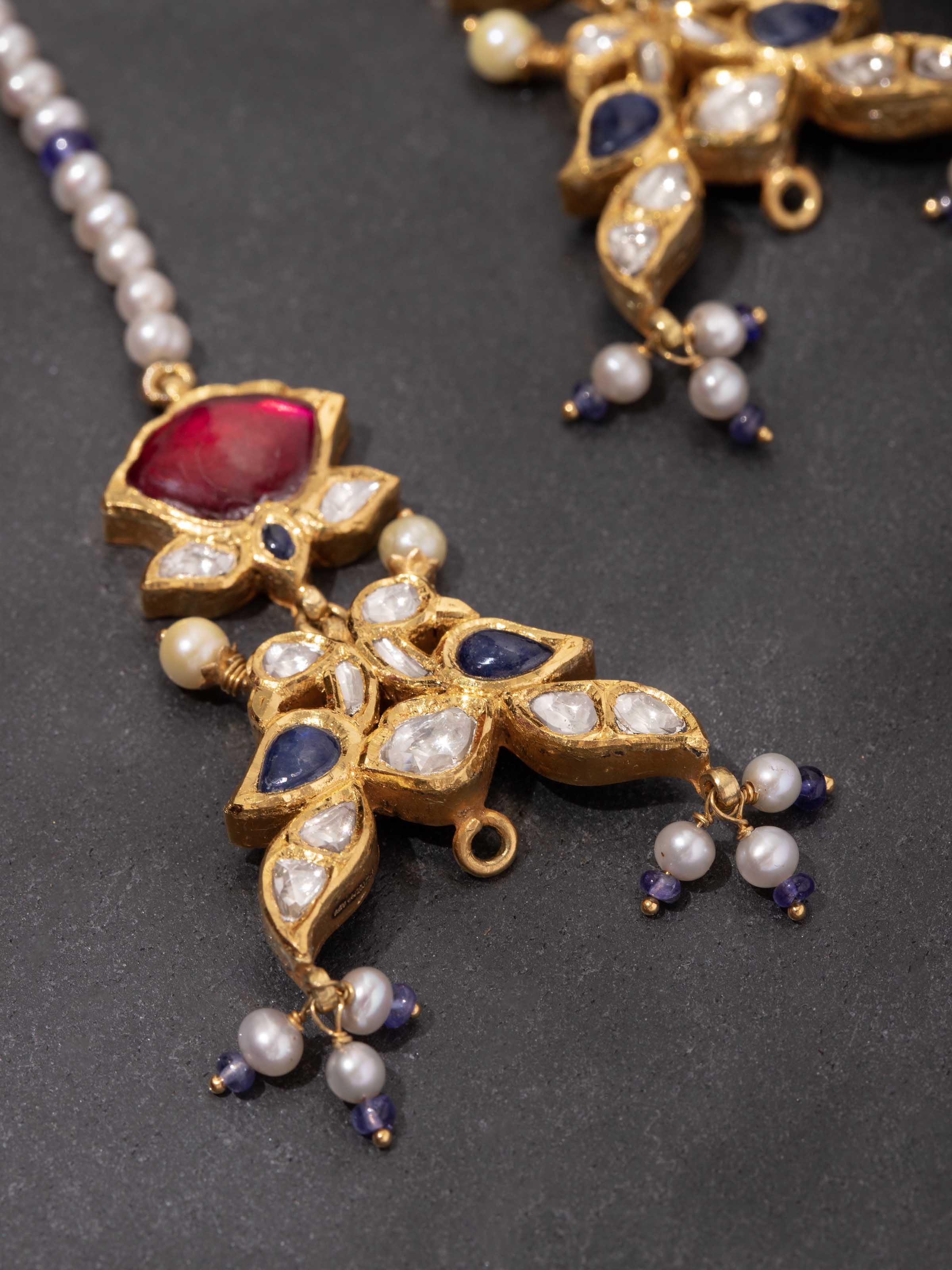 Jadau 18 Karat Gold Ear Chains