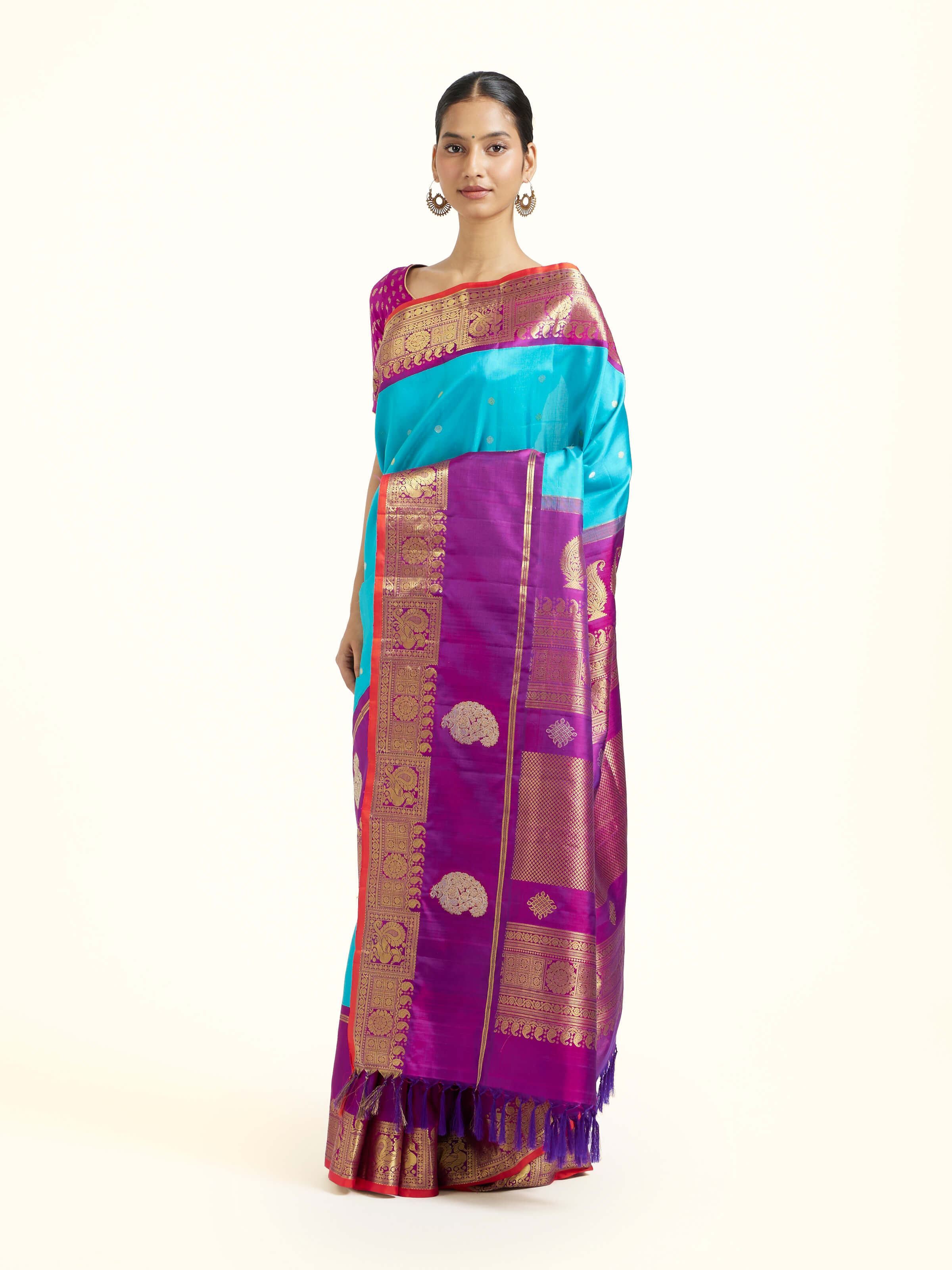 Turquoise Mulberry Silk Gadwal Handloom Zari Saree