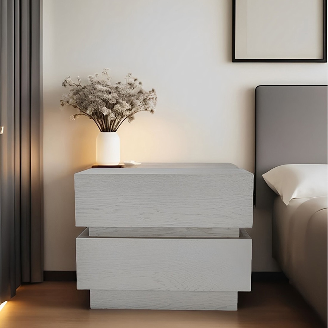 Lagere Series Bedside Table duly polished in Silver