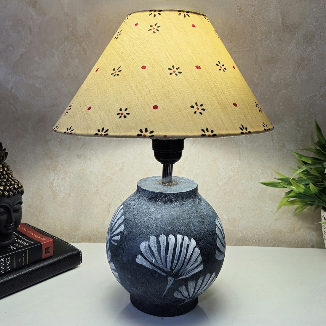 Grey Stone Finish Handpainted And Hancarved Distress Wooden Table Lamp