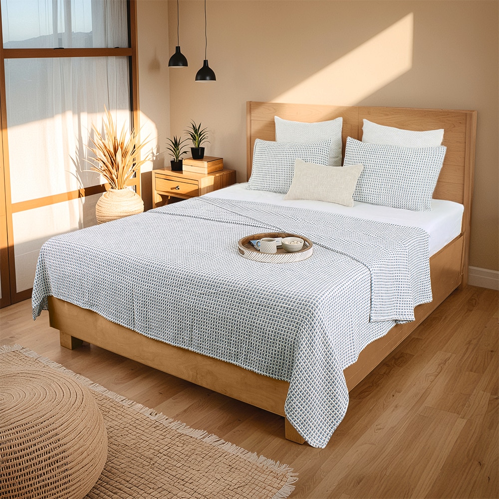 Girnar 1 Double Bedcover with Dark Blue colour