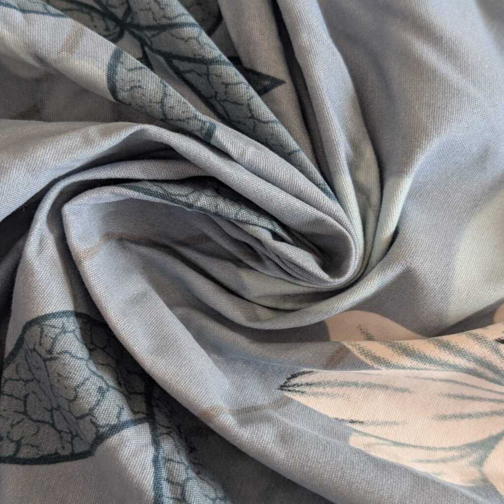 Green Floral 270 TC Glaze Cotton Fitted Queen Size Bedsheet With 2 Pilllow Covers