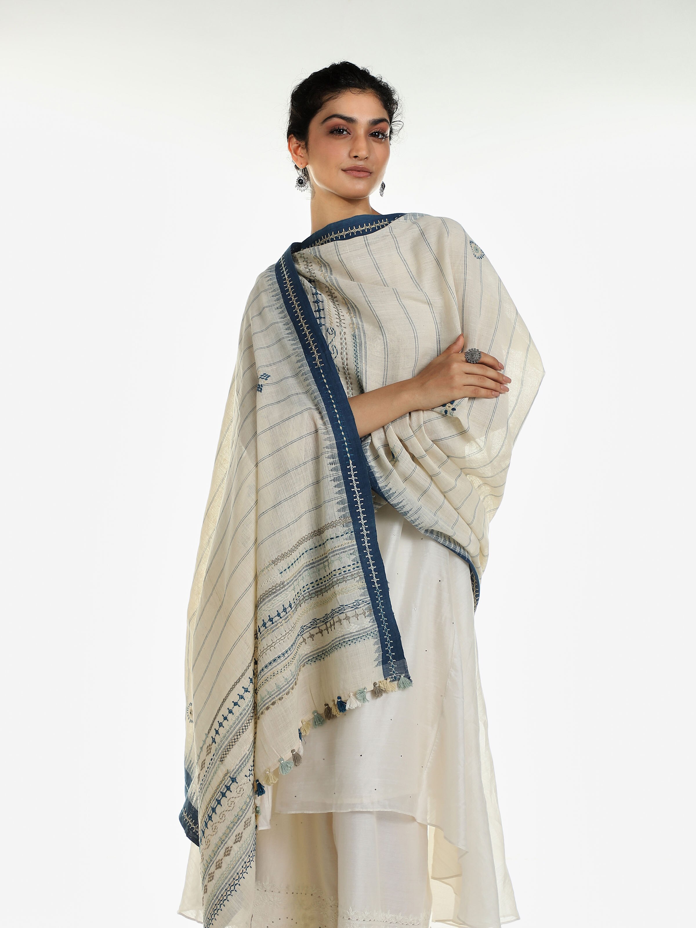 Side view of blue cotton Lambani embroidered dupatta highlighting pattern work