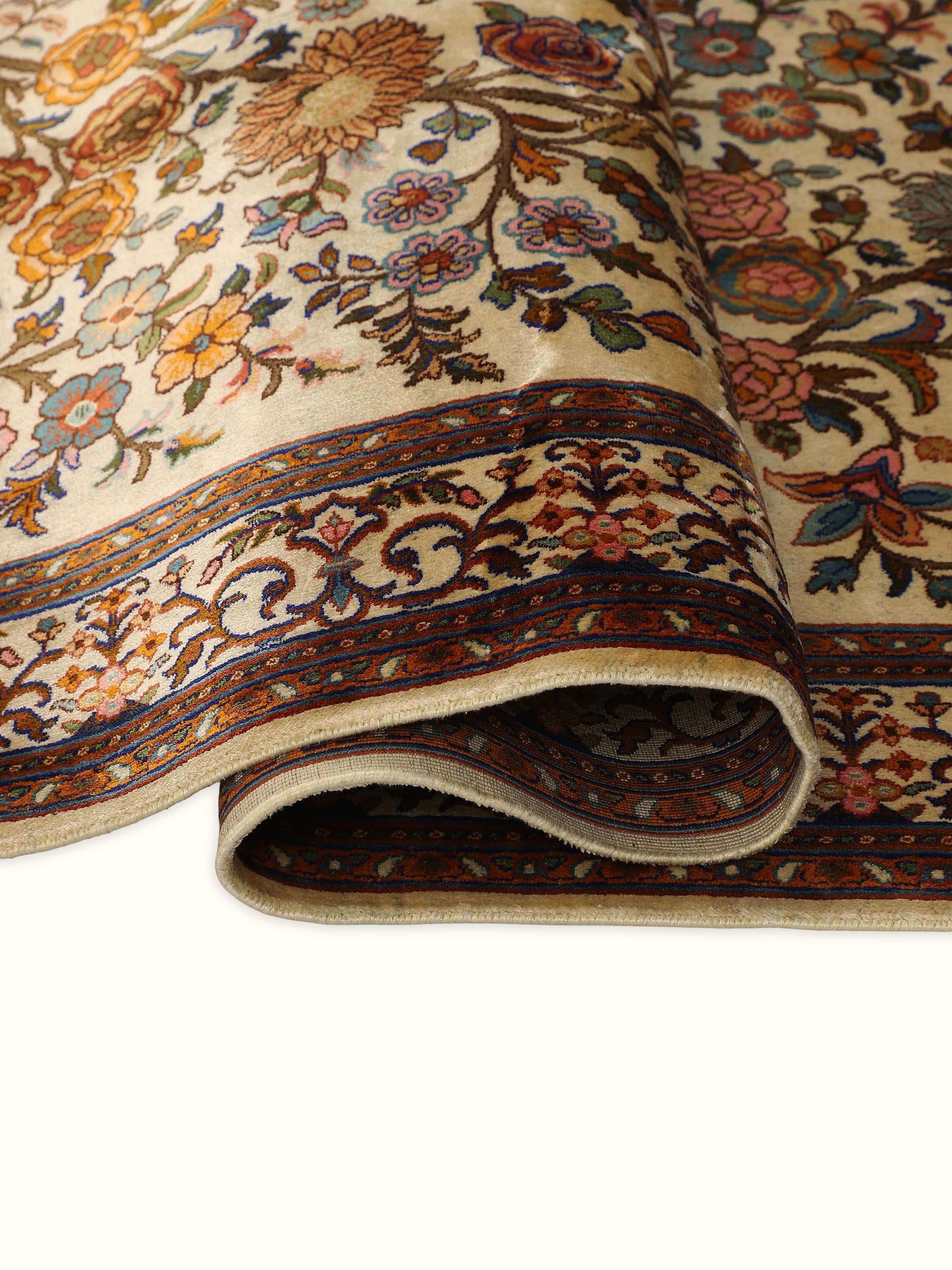 Traditional Persian Ivory Baagdar Kashmir Silk Hand-knotted Runner