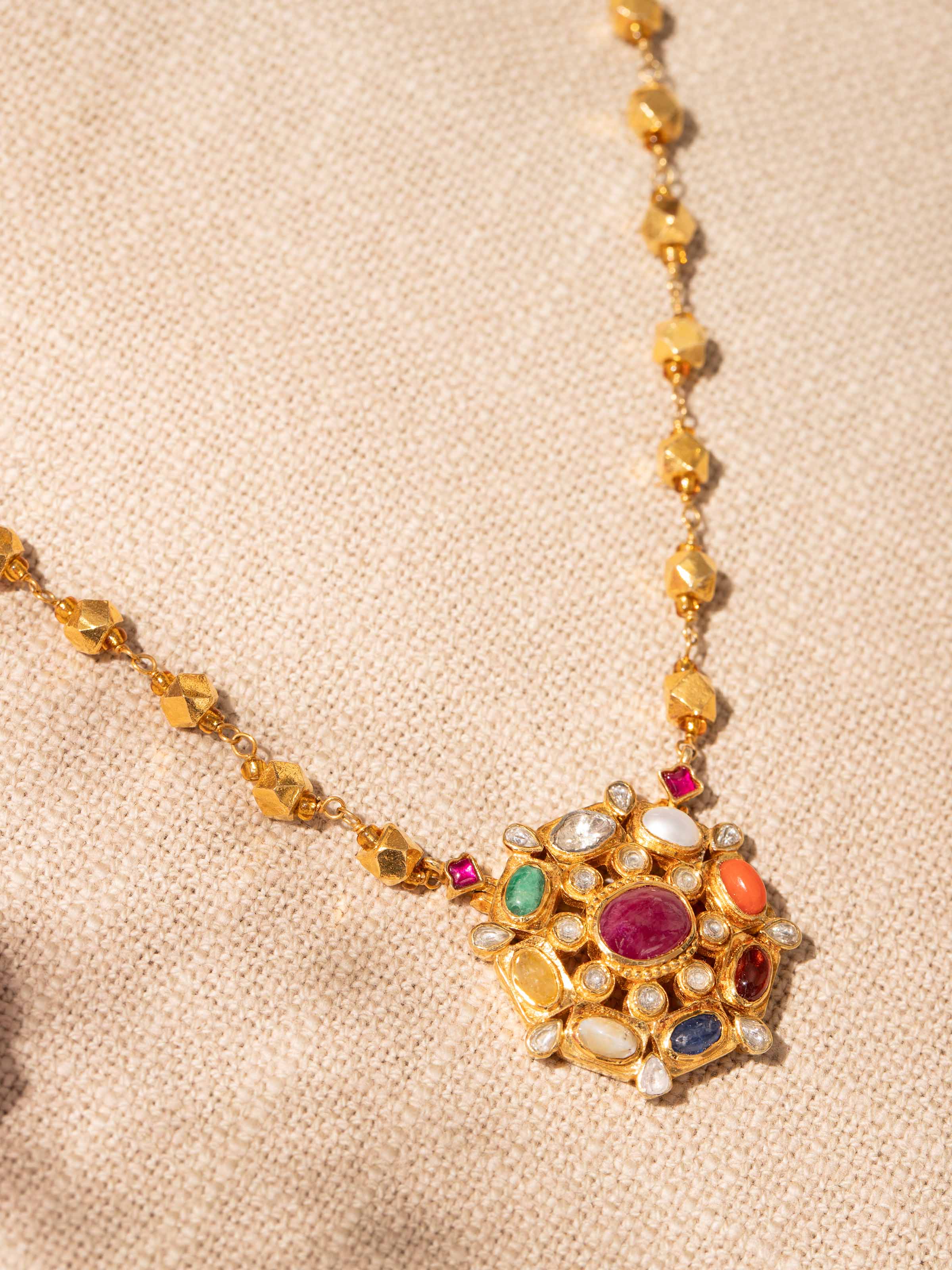 Navratna Silver Pendant & Chain