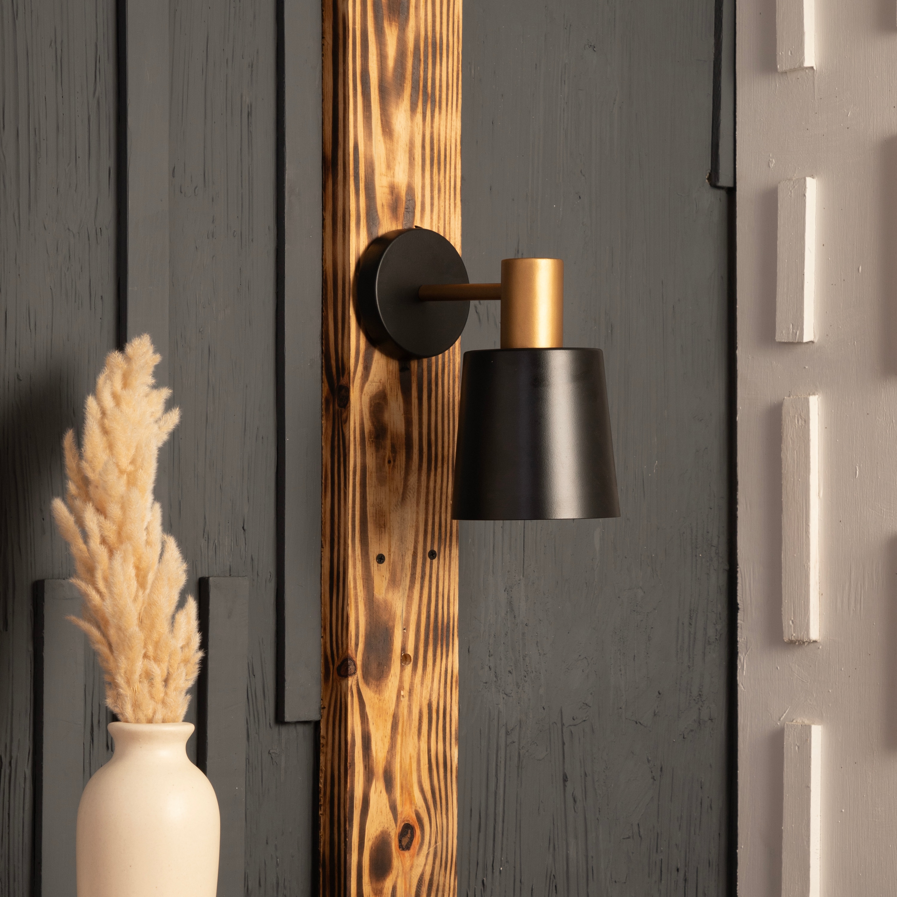 Mint Wall Light By Shoppeefry