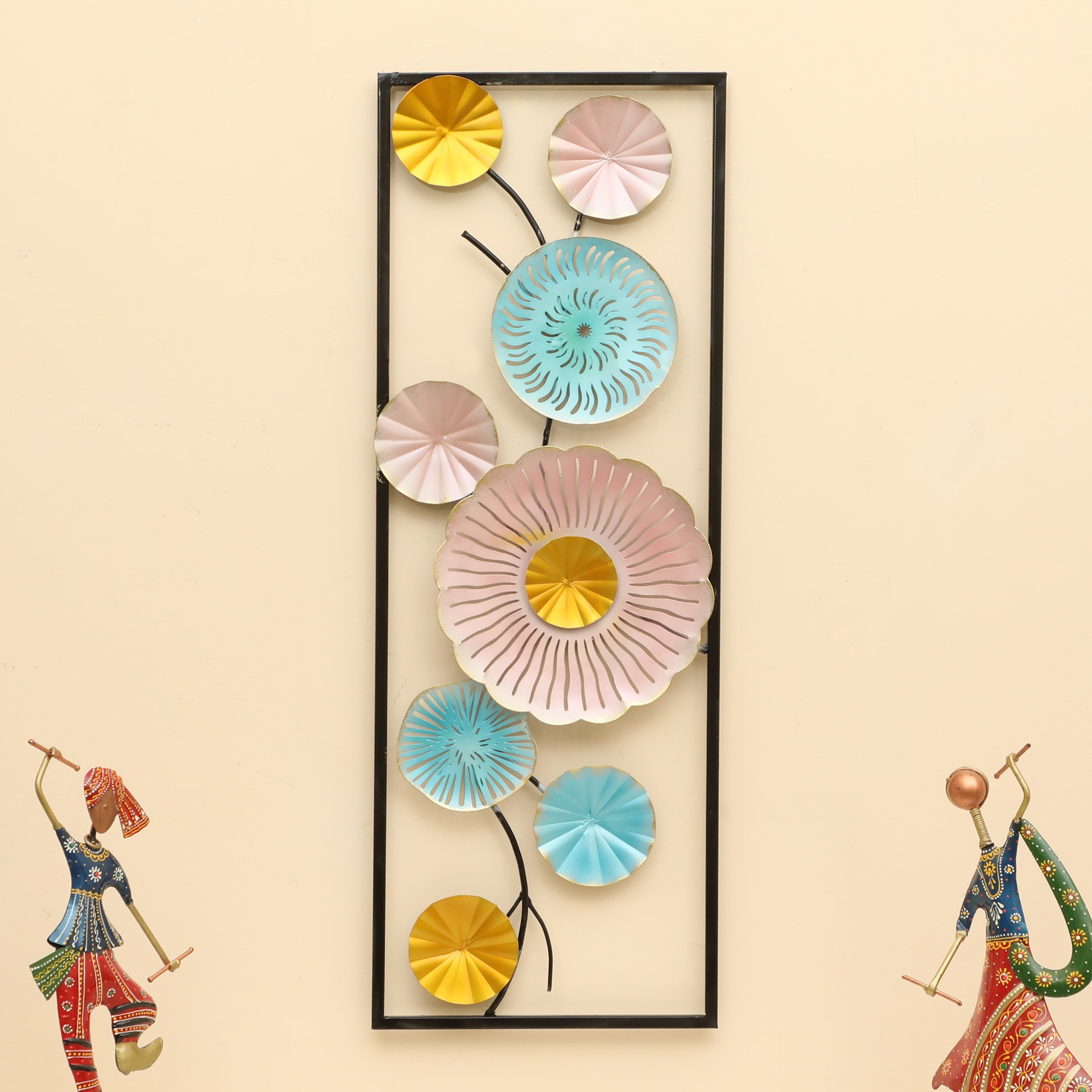 W-Jenna Abstract Metal Wall Decor in Multicolor Set of 1 - Vedas Exports