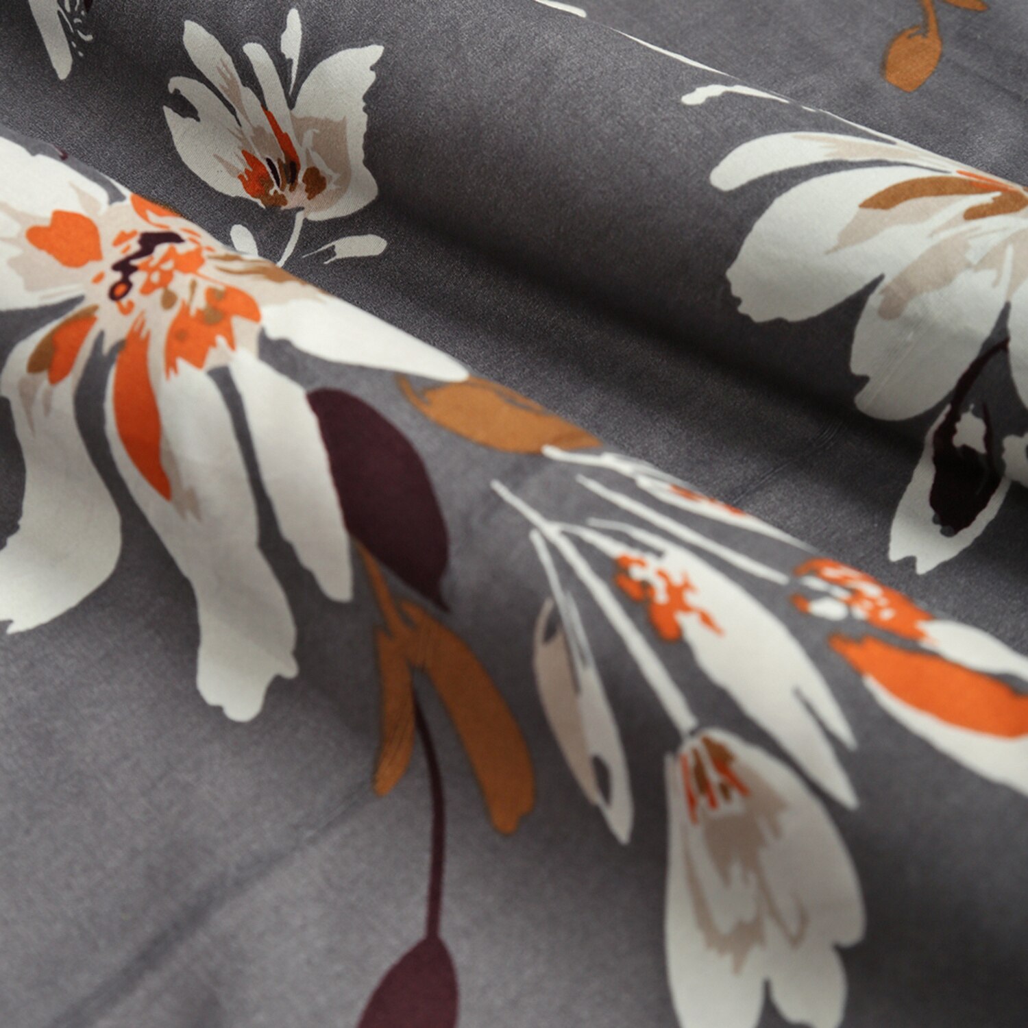 Multicolor Floral 180 TC Flat 1 Queen  Bedsheet with 2 Pillow Covers